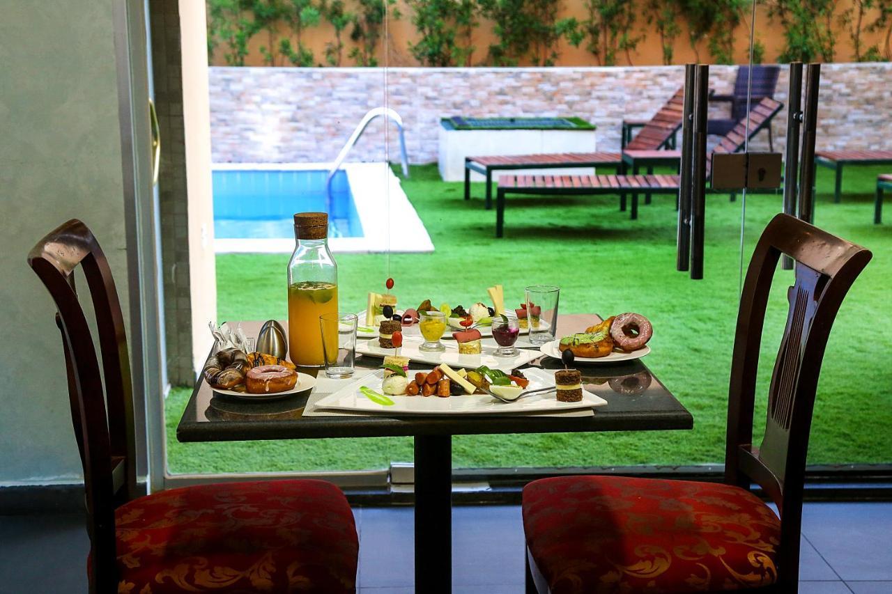 Golden Tulip Aqaba Hotel Exterior photo