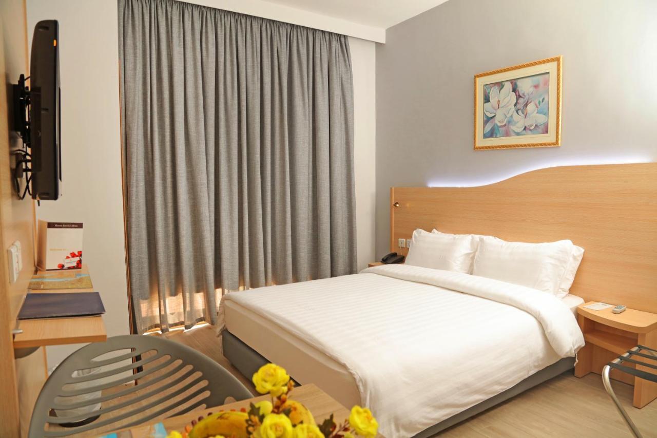 Golden Tulip Aqaba Hotel Exterior photo